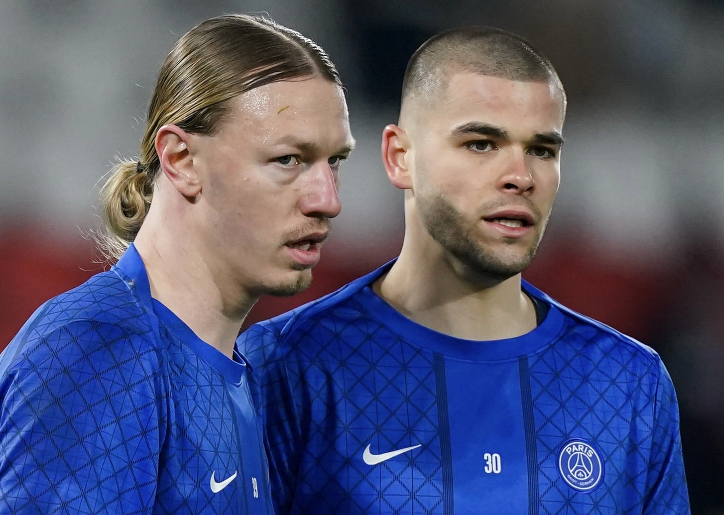 Mantan kiper PSG, Jérôme Alonzo, memberikan analisisnya terkait persaingan di bawah mistar gawang antara Lucas Chevalier dan Matvey Safonov